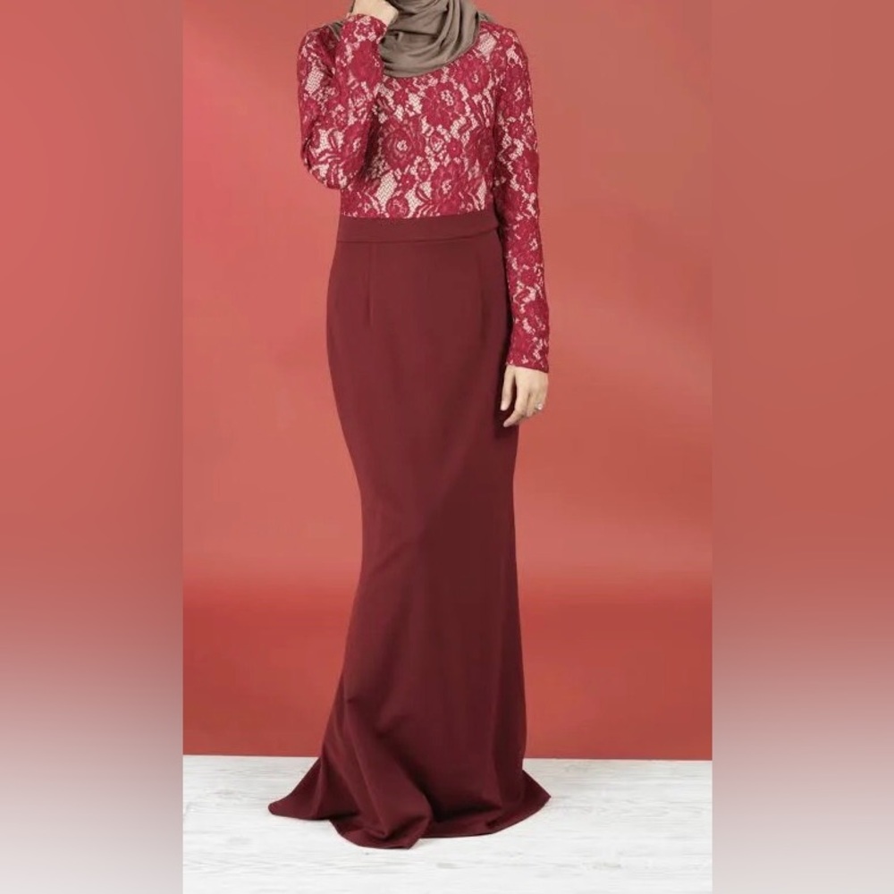 lace accent Bodycon maxi Dress Size medium